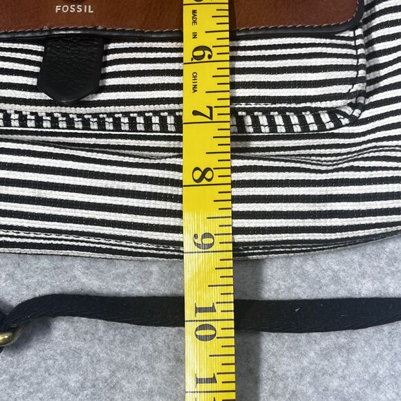 Fossil Crossbody Bag Womens Black White Stripe‎ Canvas Brown Leather Pocket Key - Picture 16 of 16